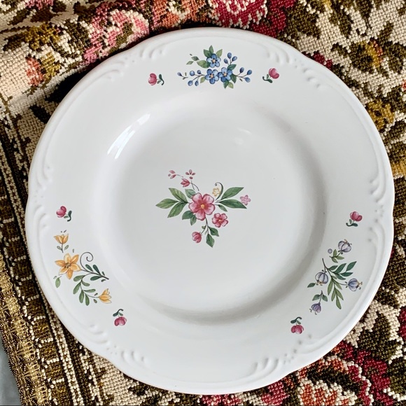 PFALTZGRAFF Salad Plate Meadow Lane Pattern 8” - Picture 2 of 6